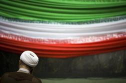 Iranski vrhovni vodja potrdil Rohanijeva prizadevanja v jedrskih pogajanjih