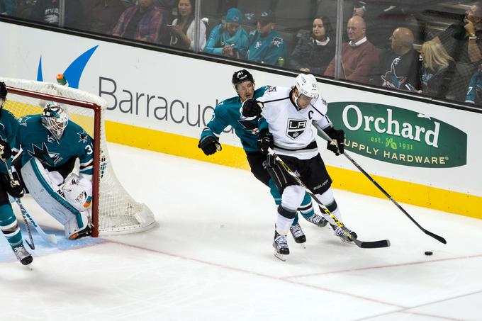Anže Kopitar je po prvi tekmi nove sezone lige NHL opozoril, da bo morala celotna ekipa igrati bolje. | Foto: Reuters