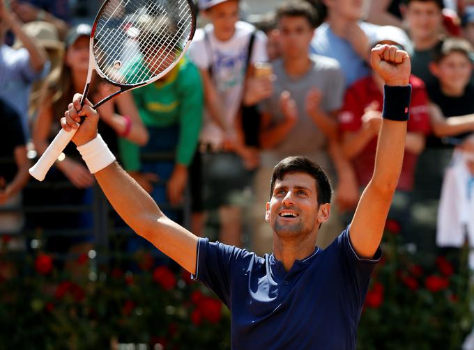 Očitno je Srb spet našel veselje do tenisa. | Foto: Reuters