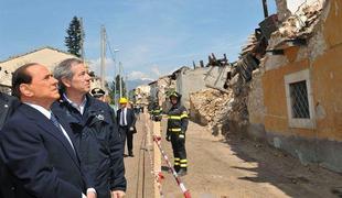 Italijanski sodnik še naprej prepričan v možnost napovedi v potresa v L'Aquili