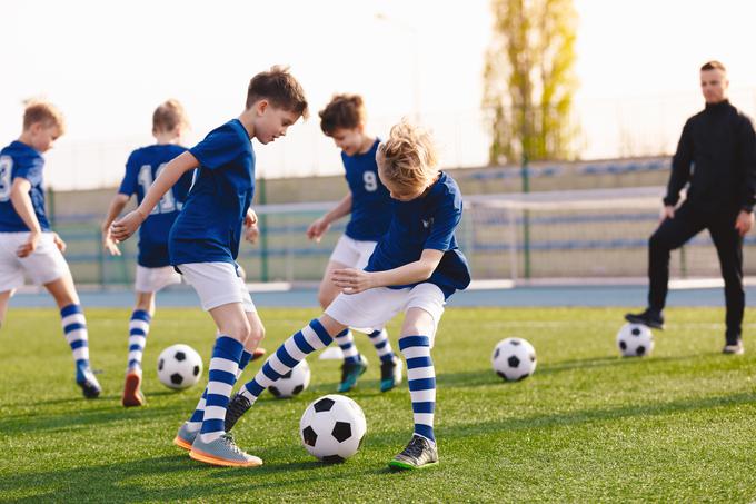 V upanju, da bodo svoje otroke spremenili v izjemne športnike, jih starši pogosto potiskajo v intenzivne treninge, ki so lahko za manjše otroke obremenjujoči. | Foto: Shutterstock