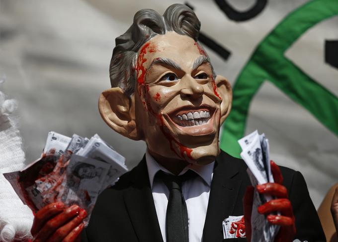 Tonyja Blaira zaradi odločitve, da Veliko Britanijo popelje v iraško vojno, Britanci prezirajo. | Foto: Reuters