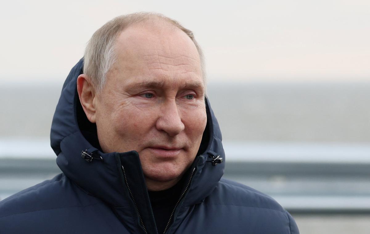 Vladimir Putin Krimski most | Bo Putinova Rusija izkoristila razkritje strogo zaupnih ameriških podatkov o Ukrajini za morebitno odkrivanje ameriških vohunov v Rusiji? | Foto Reuters