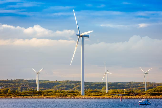 Johanne pravi, da na dober, vetroven dan z vetrnicami pridobijo 140 odstotkov energije. | Foto: Getty Images