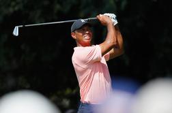 Tiger Woods je po hudi prometni nesreči prestal operacijo