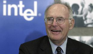 Umrl je soustanovitelj Intela in pionir v industriji čipov
