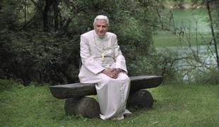 Svet se poslavlja od papeža: znano je, kdaj bo pogreb Benedikta XVI.
