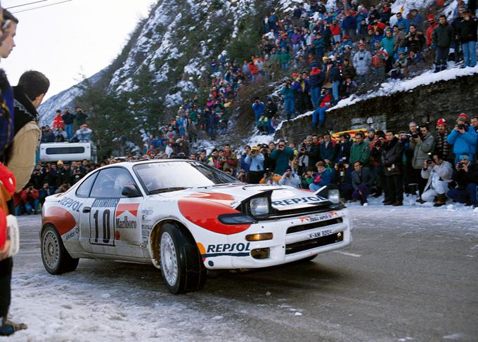 Prizor z relija Monte Carlo leta 1992. Zaradi Sainza je imela Toyota Repsolovo sponzorstvo, del moštva pa je bil tudi Finec Markku Alen (na fotografiji). | Foto: Repsol