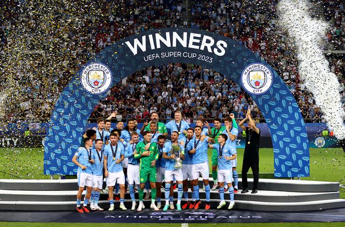 Manchester City je osvojil četrto lovoriko v tem koledarskem letu, prvo v novi sezoni. | Foto: Reuters