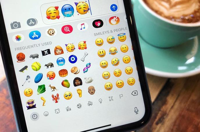 emojiji | Apple je z novo posodobitvijo dodal več kot 150 novih emojijev. | Foto Emojipedia