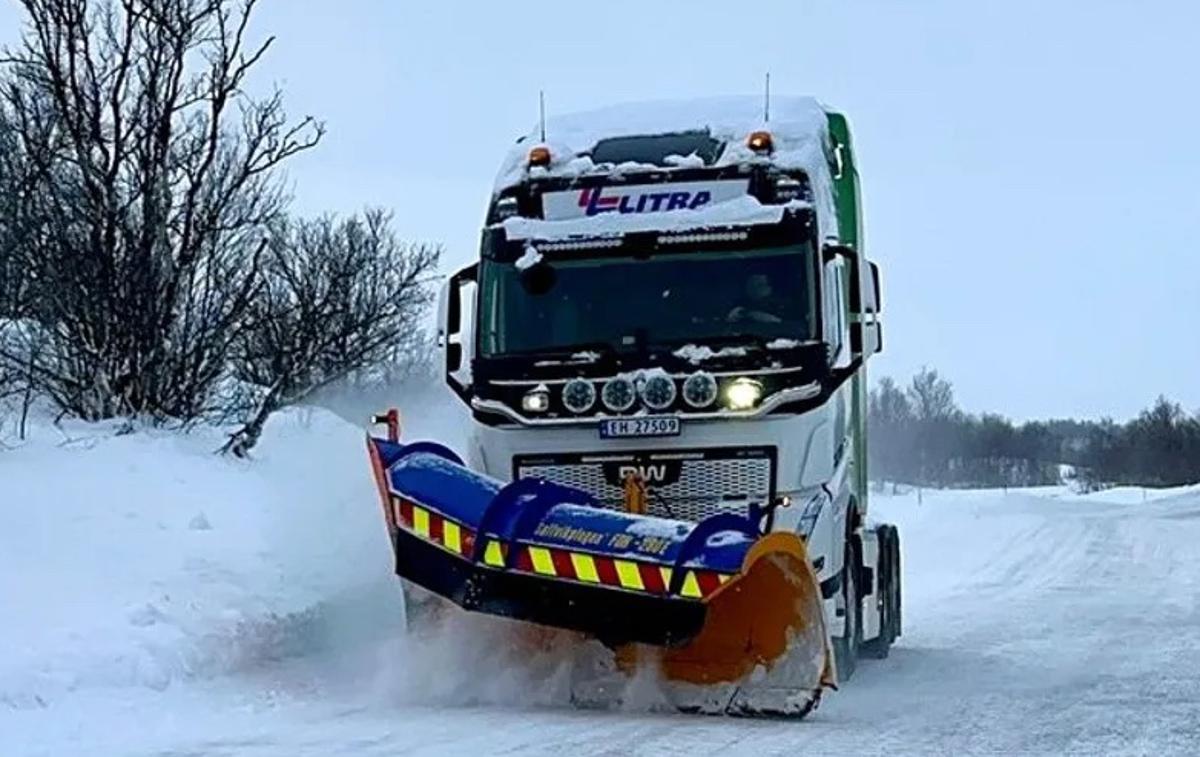 snežni plug Norveška | To je prvi tovornjak s kapaciteto baterije tisoč kilovatnih ur. Na Norveškem opravlja nalogo snežnega pluga. | Foto Norwegian Public Roads Administration