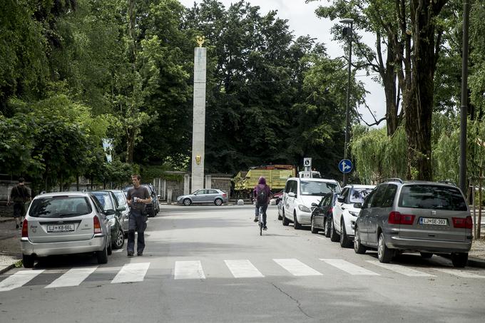 Napoleonov obelisk. Eden redkih, če ne celo edini spomenik Napoleonu zunaj Francije. | Foto: Ana Kovač