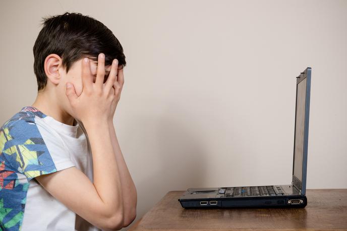 otrok, zloraba, internet, strah | Foto Thinkstock
