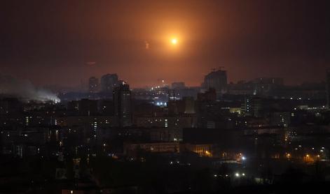 Rusi izstrelili več raket, najmanj osem mrtvih