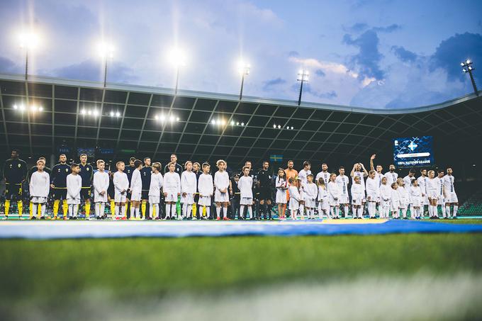 Dvoboj med Slovenijo in Švedsko si je v Stožicah ogledalo 5.123 gledalcev. | Foto: Grega Valančič/Sportida