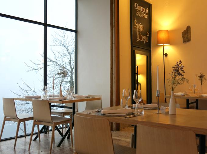 Restavracija, ki so jo na Blejskem gradu odprli Jezerškovi | Foto: Miha First