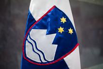 slovenska zastava grb