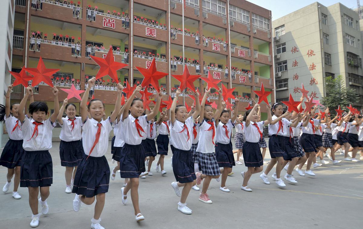 Kitajska, šola, učenci, dijaki | Za kitajske oblasti Tajvan ne obstaja, ravno tako ne za tiste, ki se jim nočejo zameriti. | Foto Reuters