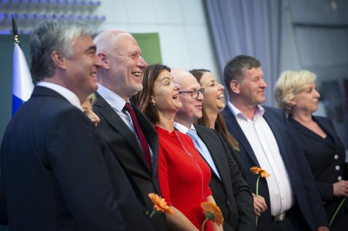 Volitve v Evropski parlament, skupinska slika | Foto Bojan Puhek