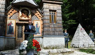 Kovšca ob Ruski kapelici pod Vršičem pozval k solidarnosti med narodi