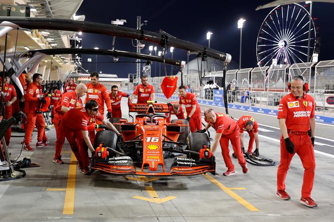 Charles Leclerc Ferrari F1 | Novinec v Ferrariju Charles Leclerc je bil na tretjem prostem treningu v Bahrajnu hitrejši od štirikratnega svetovnega prvaka Sebastiana Vettla. | Foto Reuters