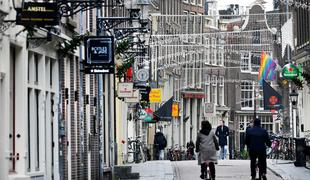 Nizozemska spet zapira javno življenje