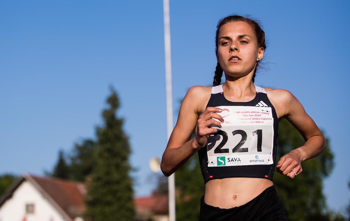 atletika Maribor Klara Lukan | Klara Lukan je bila na 3000 m daleč pred vsemi. | Foto Grega Valančič/Sportida
