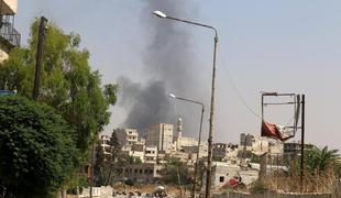 Rusija nadaljuje z intenzivnimi napadi na cilje v Siriji