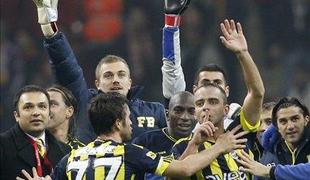 Fenerbahče ne bo igral v ligi prvakov, menjava Trabzonspor
