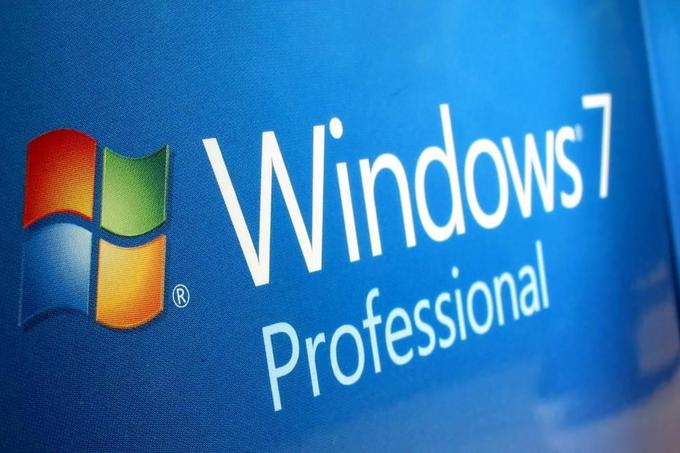 Ob Windows 7 (na fotografiji) in Windows 8.1 so čudnega hrošča odkrili tudi v Windows Vista, ki pa je ne uporablja skoraj nihče več, prav tako ji je Microsoft že odrekel uradno podporo. | Foto: Reuters