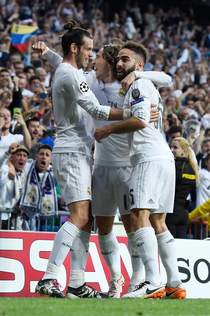 Luka Modrić je tako čestital strelcu Garethu Balu, s katerim je sodeloval že pri Tottenhamu. | Foto: 