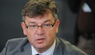 Za infrastrukturnega ministra drugi tir in avtocesta proti Hrvaški niso prioriteta (video)