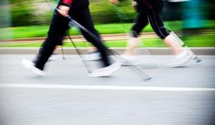 Mladi Britanci hodijo le pet minut na dan