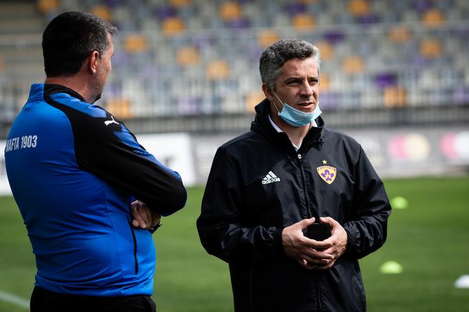 Športni direktor Oliver Bogatinov je priznal, da Mešanoviću niso mogli več reči ne. | Foto: Blaž Weindorfer/Sportida