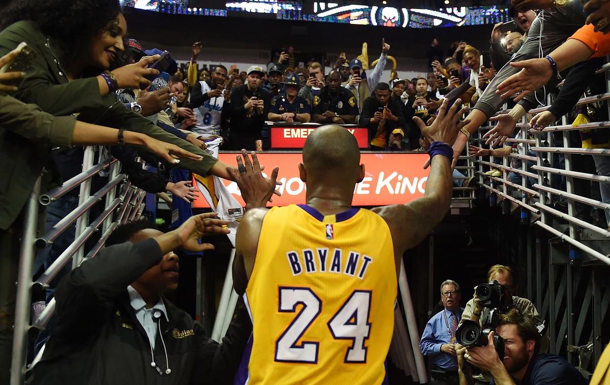 Kobe Bryant | Na spletni dražbi lahko kupite kar 86 predmetov, ki so pripadali pokojnemu Kobeju Bryantu, tudi šampionski prstan, ki ga je leta 2000 podaril svoji materi.  | Foto Getty Images