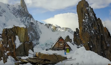 Bivak v francoskih Alpah s spektakularnim razgledom #video