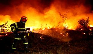 Vročinski val po Evropi: od brutalnih požarov do močnih nalivov in neviht