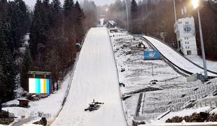 Dobre novice iz Bischofshofna: skakalnica bo po težavah nared za turnejo