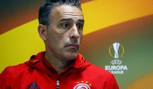 Trije zaporedni porazi odnesli trenerja Olympiakosa