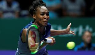 Venus Williams do prve zmage, Pliškova že v polfinalu