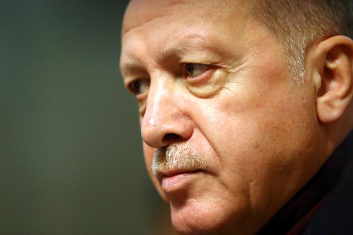 Recep Tayyip Erdogan | "Če ne spoštujete Turčije ali verskih prepričanj muslimanov, potem od nas ne morete dobiti podpore glede Nata," je dejal turški predsednik Recep Tayyip Erdogan. | Foto Reuters