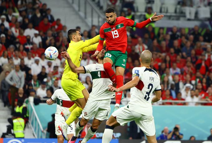 Youssef En-Nesyri je takole Maroko popeljal v polfinale. | Foto: Reuters