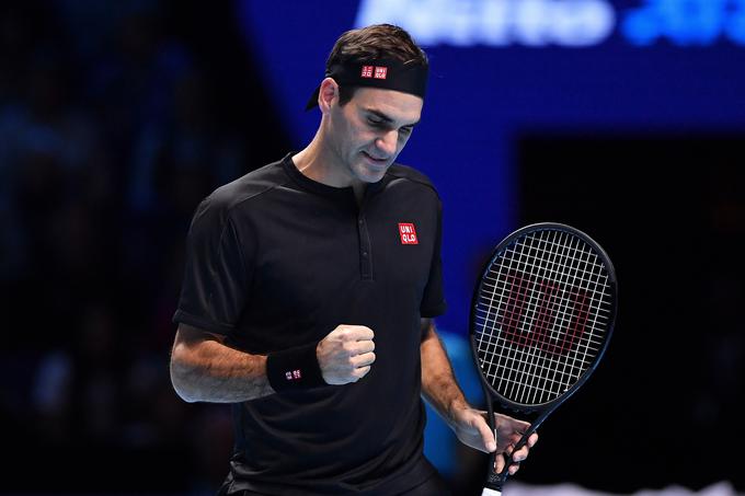 Roger Federer je na drugem dvoboju zaključnega turnirja ugnal Mattea Berrettinija in ohranil upe na polfinale. | Foto: Getty Images