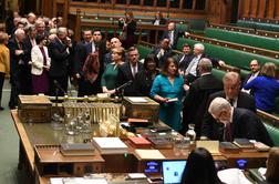 Britanski poslanci na prvem glasovanju potrdili zakon o izstopnem sporazumu z EU