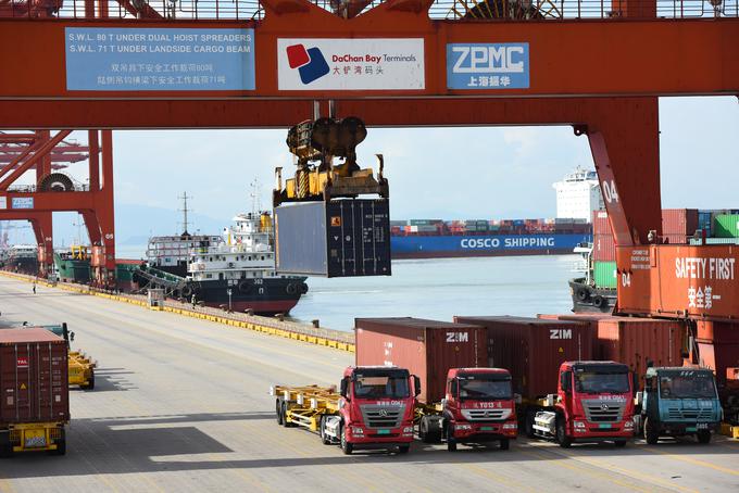 tovorna ladja, Kitajska | Foto: Reuters