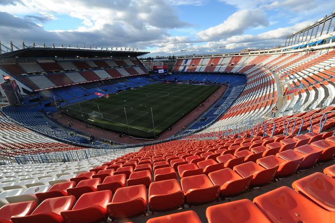 Vicente Calderon bo gostil le še tri nogometne dogodke, nato pa bodo rdeče-beli stoli romali v zgodovino. | Foto: Reuters