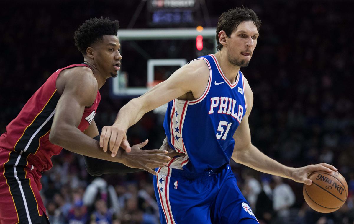 Boban Marjanović | Philadelphia je tudi po zaslugi Bobana Marjanovića ugnala Miami Heat (106:102).  | Foto Reuters