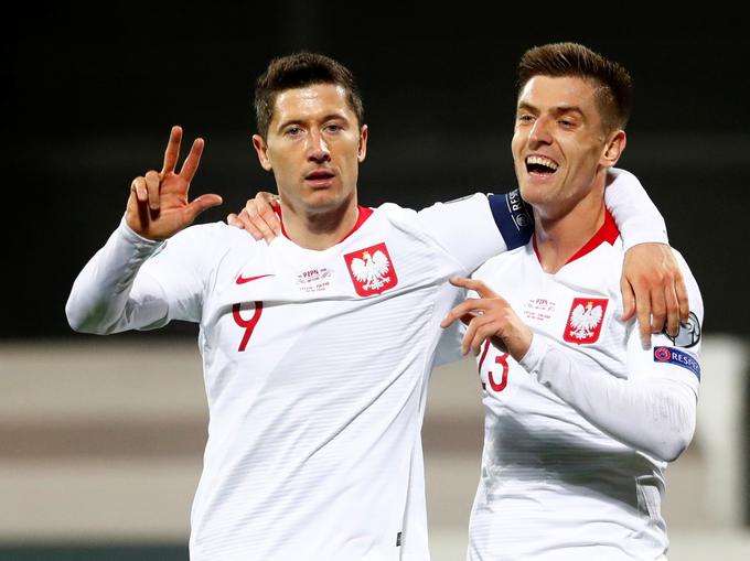 Robert Lewandowski bo čez nekaj dni ponovno pretil slovenskim vratom. | Foto: Reuters