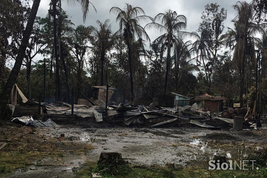Mjanmar požgane vasi