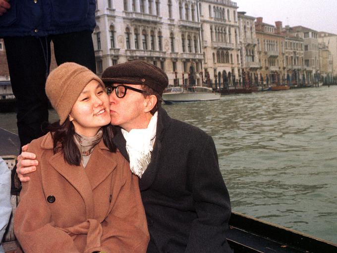 Leta 1997 sta se poročila v Benetkah. | Foto: Reuters